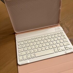 Pink Wireless Tablet Keyboard
